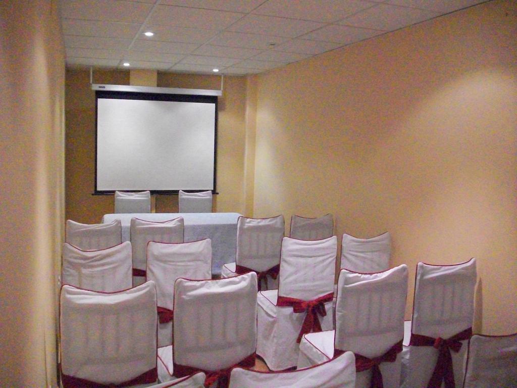 לה רודה Hotel Flor De La Mancha מראה חיצוני תמונה